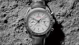 Omega speedmaster grey side of the moon_311.93.44.51.99.001_ambiance